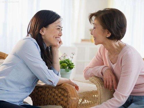 四个母亲,爱与坚韧的育儿篇章